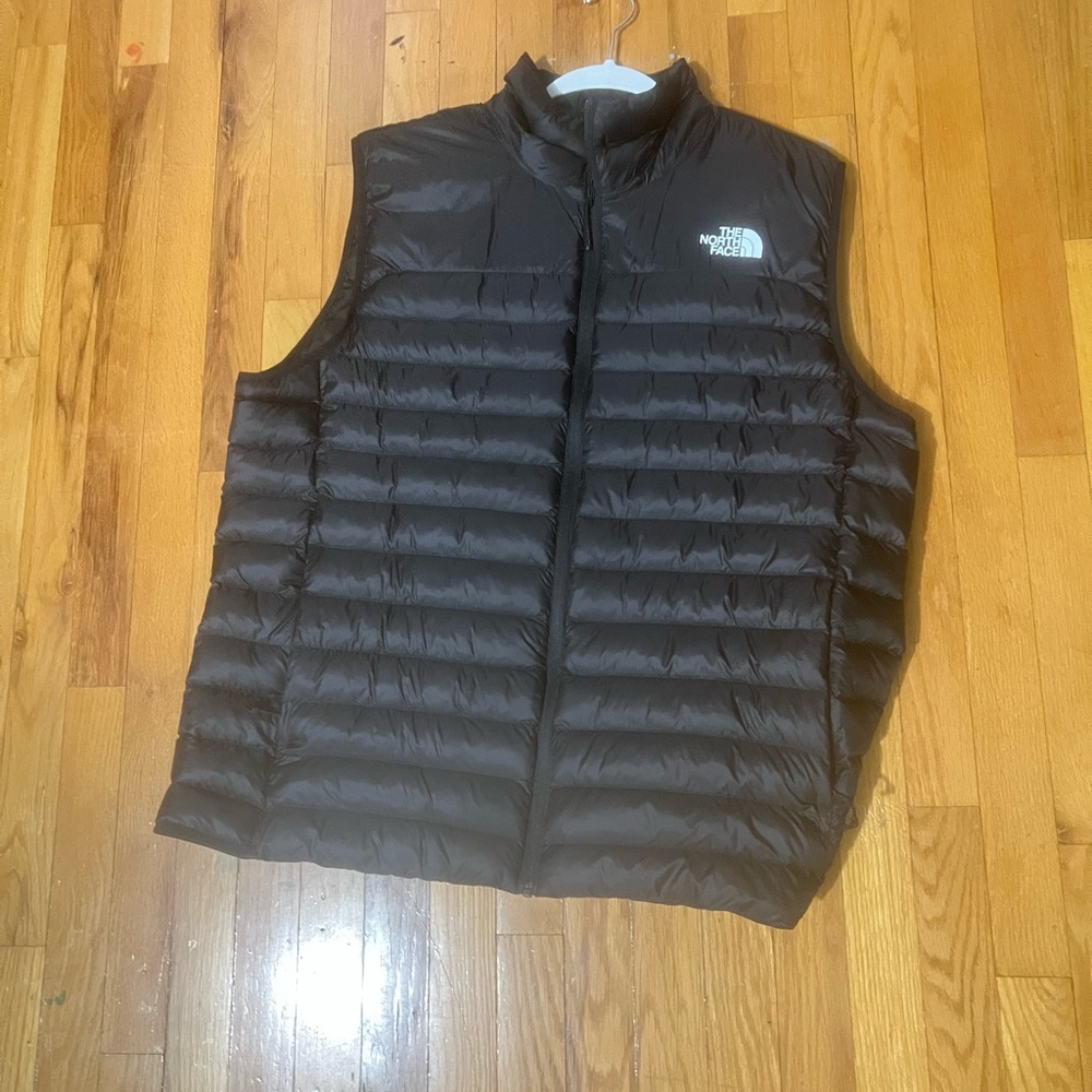 The North Face Men's Dark Gray Quilted Vest